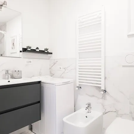 Easylife - Elegante Moderno E Accogliente - La Tua Oasi In Citta Appartamento Milano