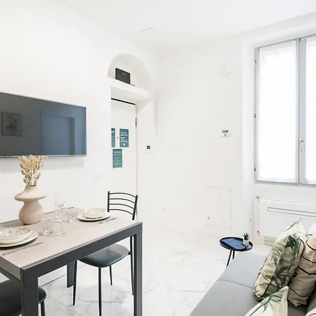 Easylife - Elegante Moderno E Accogliente - La Tua Oasi In Citta شقة